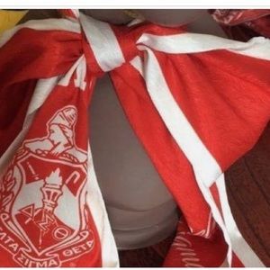 Delta Sigma Theta red and white stole/bow/ collar